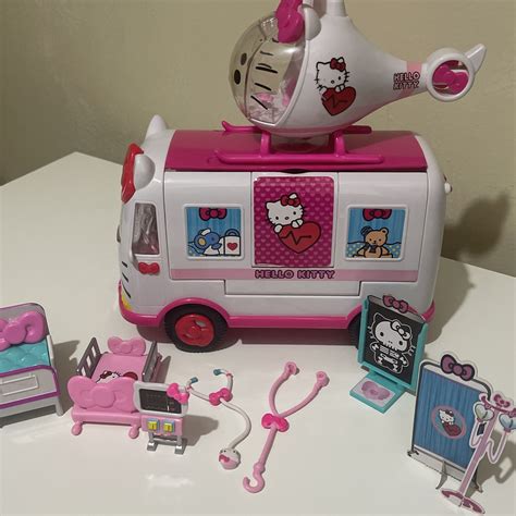 hello kitty ambulancia|pink hello kitty kit.